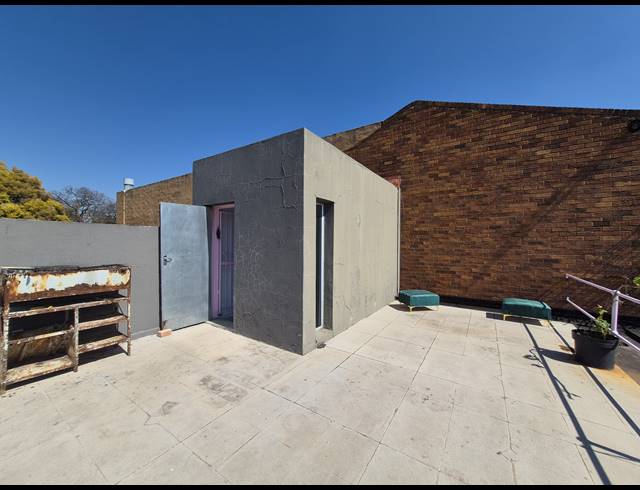 634M² OFFICE FOR SALE IN MELVILLE